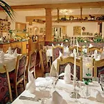 Hotel Flesslers Lenggries, A Tribute Portfolio 4*